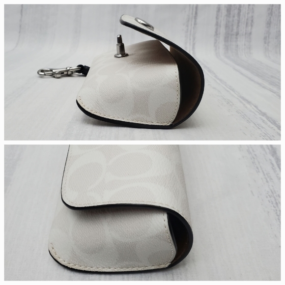 COACH Sunglasses Case In Signature Canvas White - Picture 2 of 12